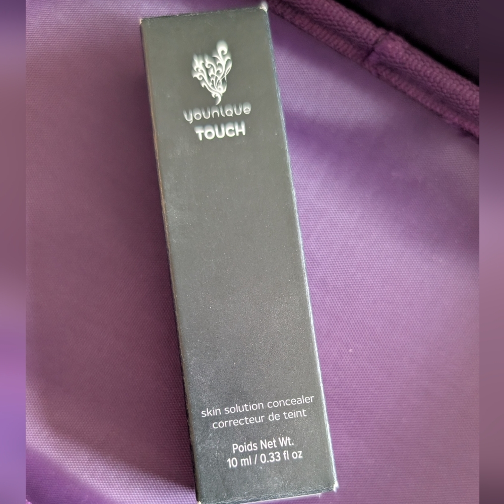 Younique Skin Solution Concealer In Scarlet